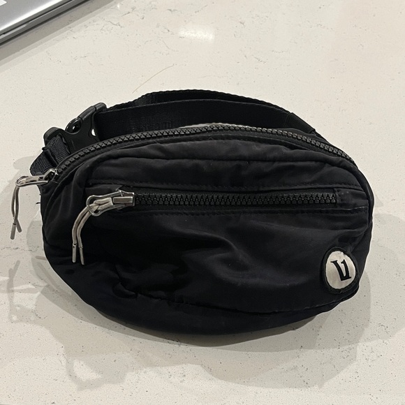 Vuori Handbags - Black Nylon Men's Waist Bag